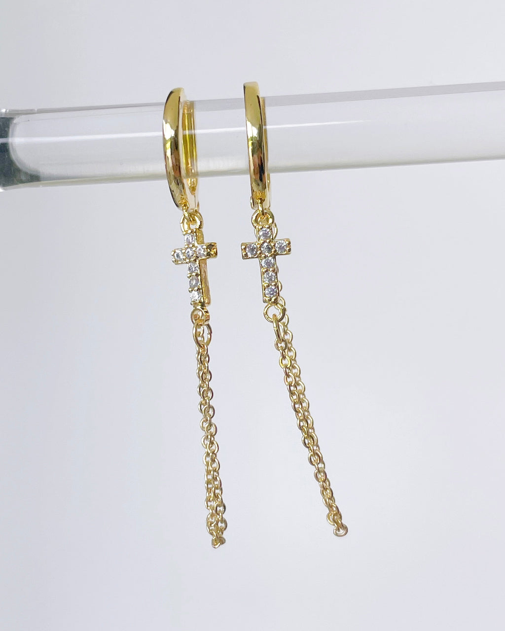 Cross Chain Huggies