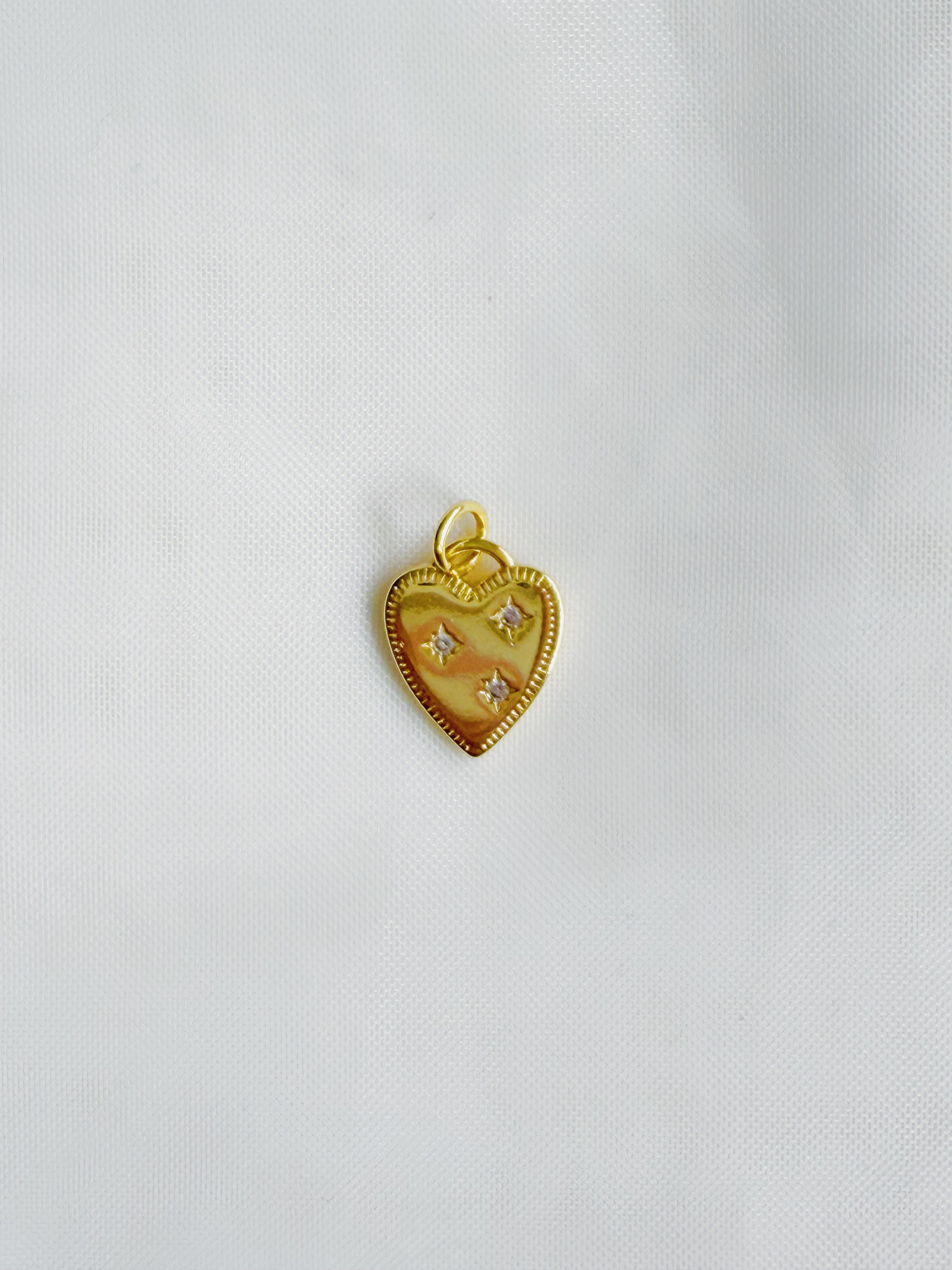 Charm Corazón con Chispas