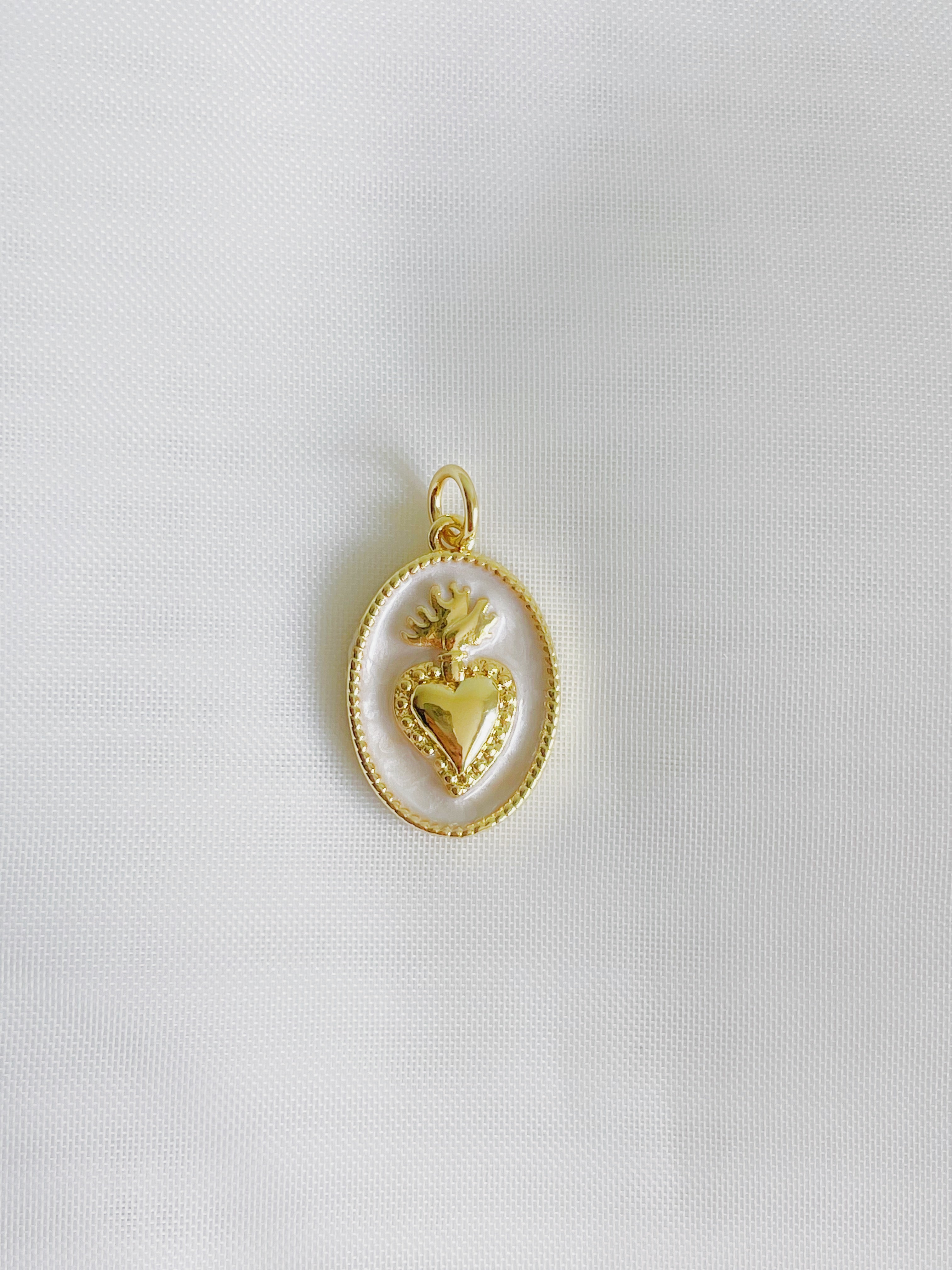 Charm Sagrado Corazón Blanco