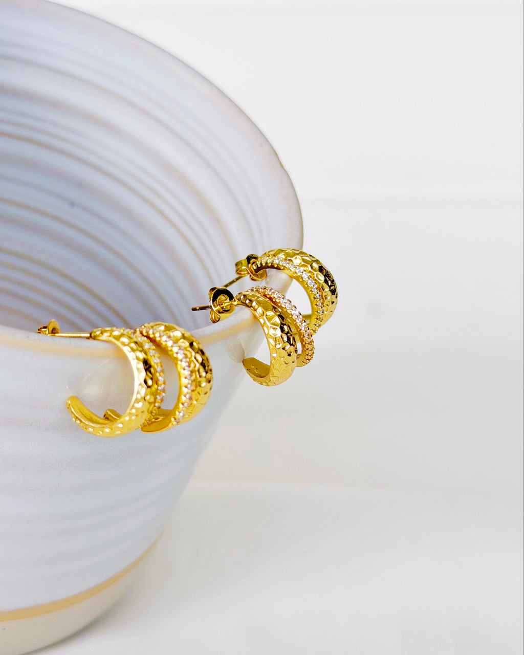 Clara Hoops