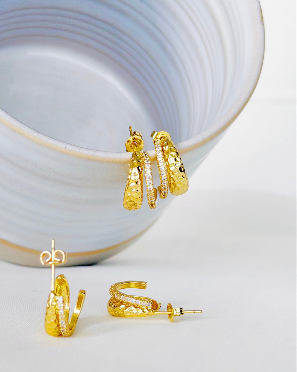 Clara Hoops