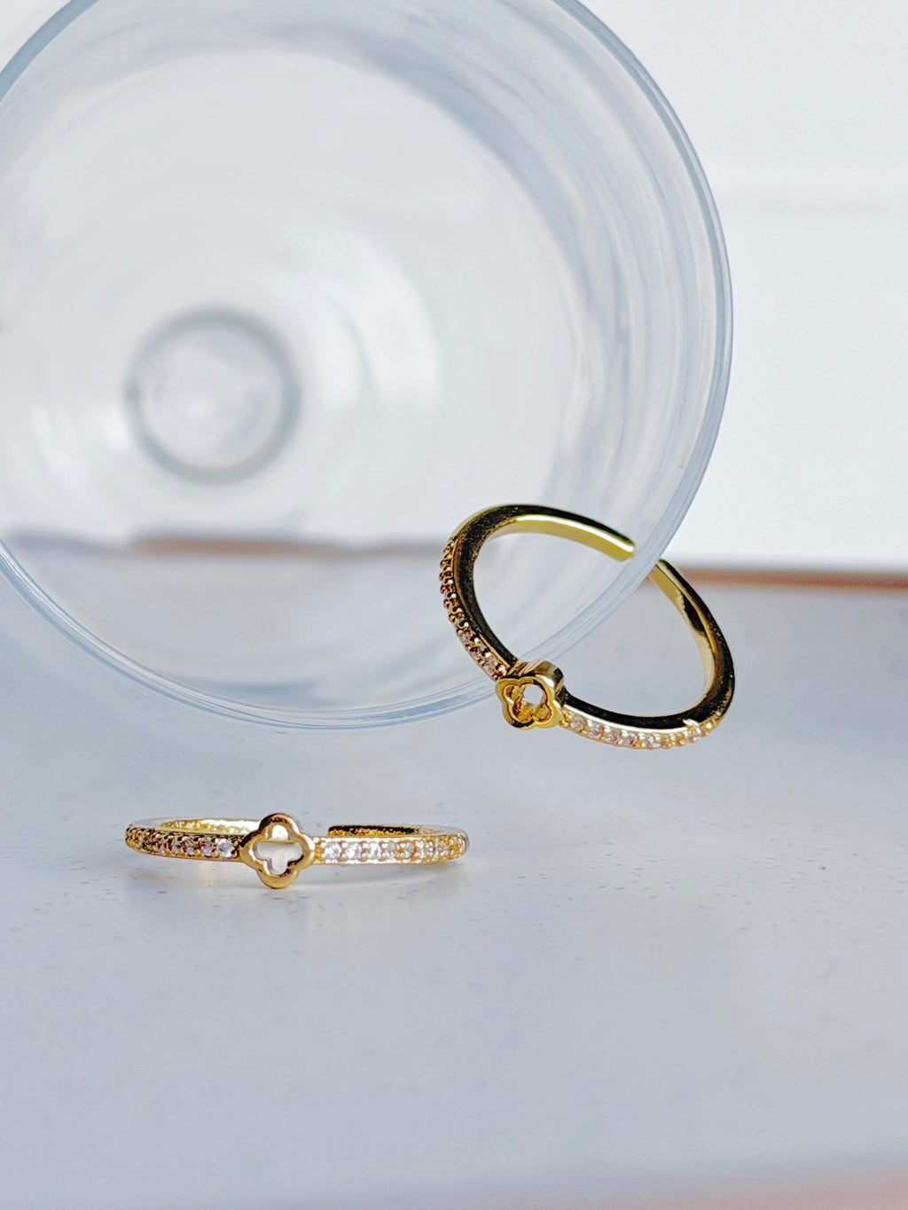 Elia Ring