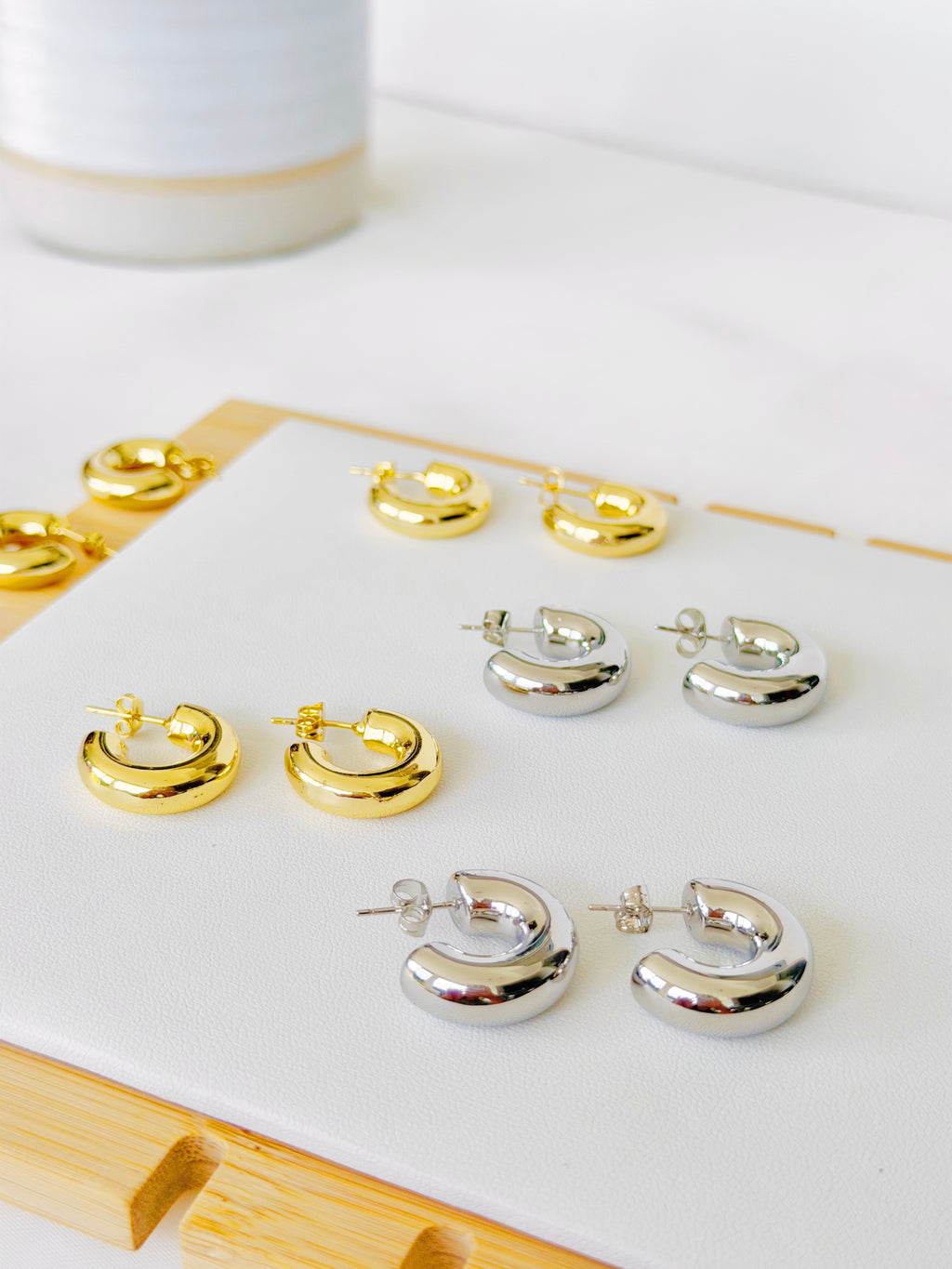 Mila Hoops