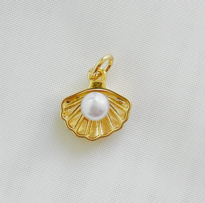Charm Concha Perla