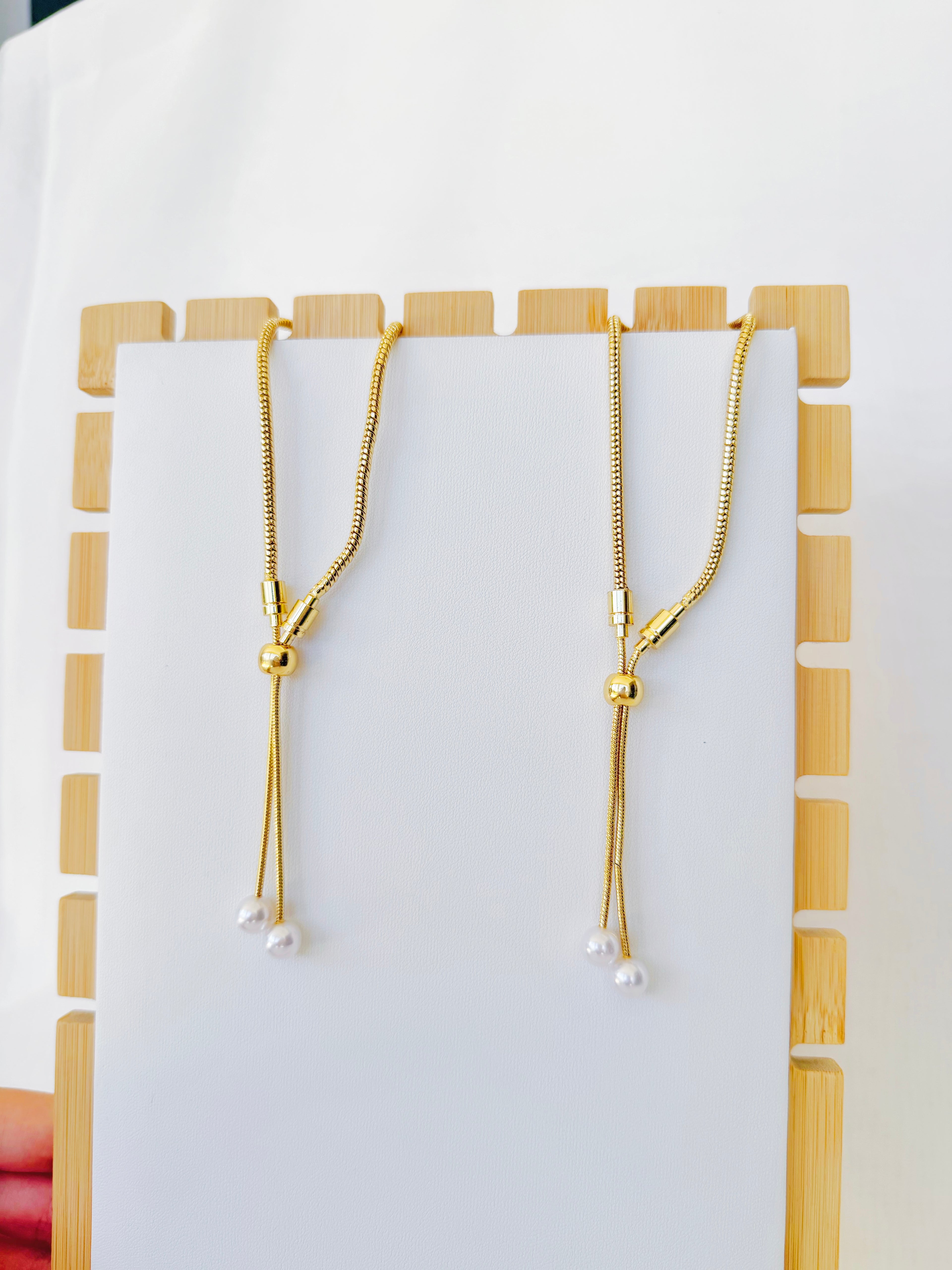 Simple Pearl Bracelet